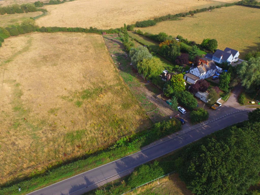 Lot: 35 - VACANT FREEHOLD PARCEL OF LAND - Drone Shot